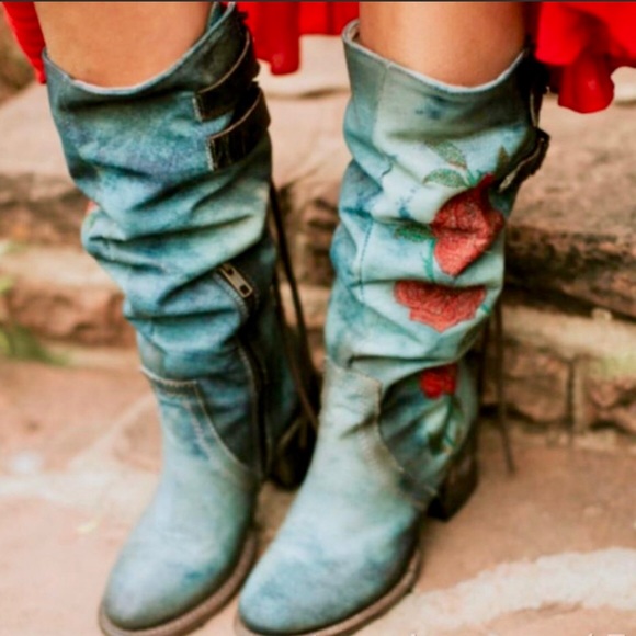 ⚡️LAST 1⚡️NIB Freebird Cyrus Floral Denim Boots!!! - Picture 7 of 7